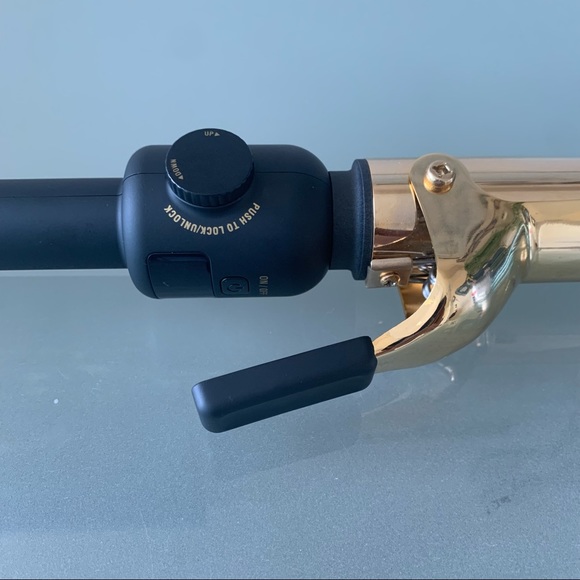 Hot Tools Professional 24K Gold 1.5” Curling Iron - Picture 8 of 14